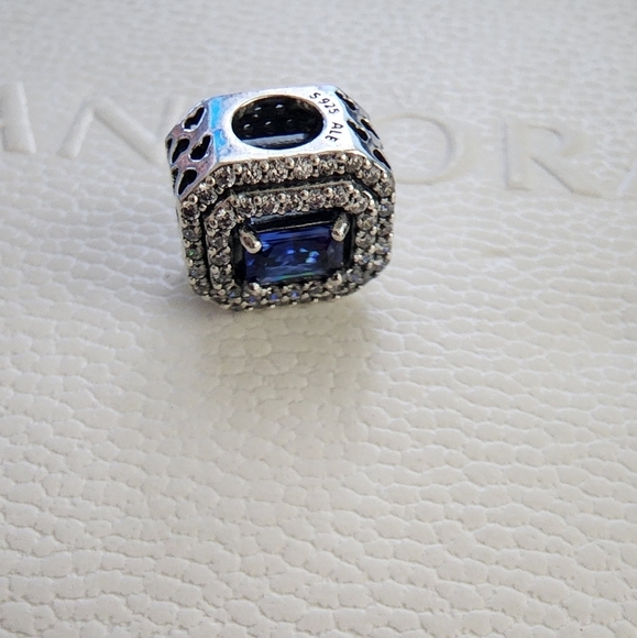 Pandora Blue Sparkling Levelled Rectangular Charm - Picture 11 of 12